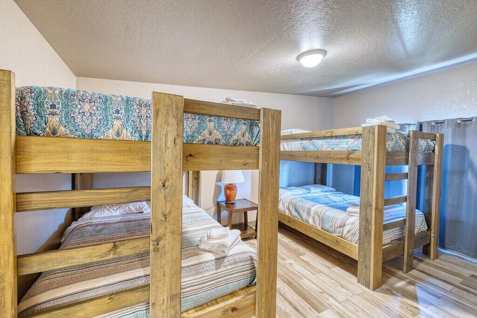 Left upstairs bedroom