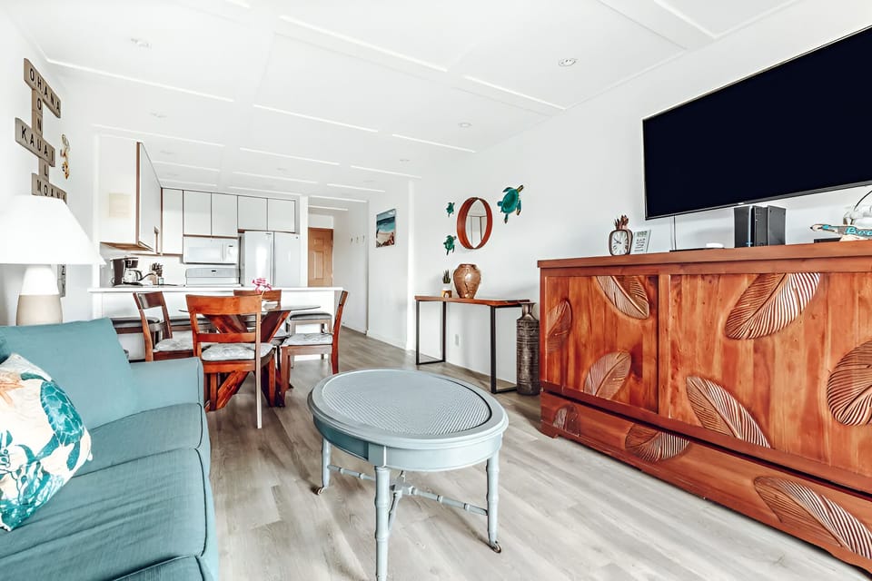 Stretch out after the beach in this bright, inviting great room.