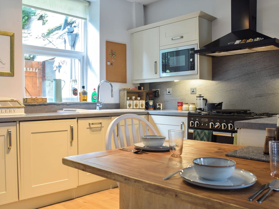 Kitchen | Hillside Cottage, Glossop