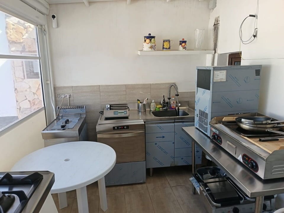 Autumn, Kitchen, Spring, Summer