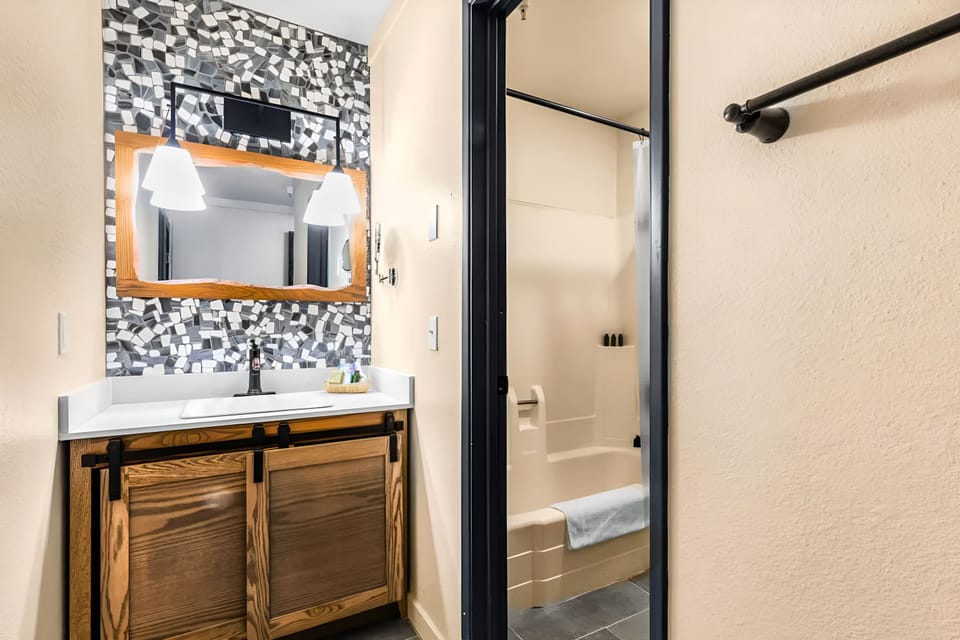Start your day with a sleek bath and spotless finishes.