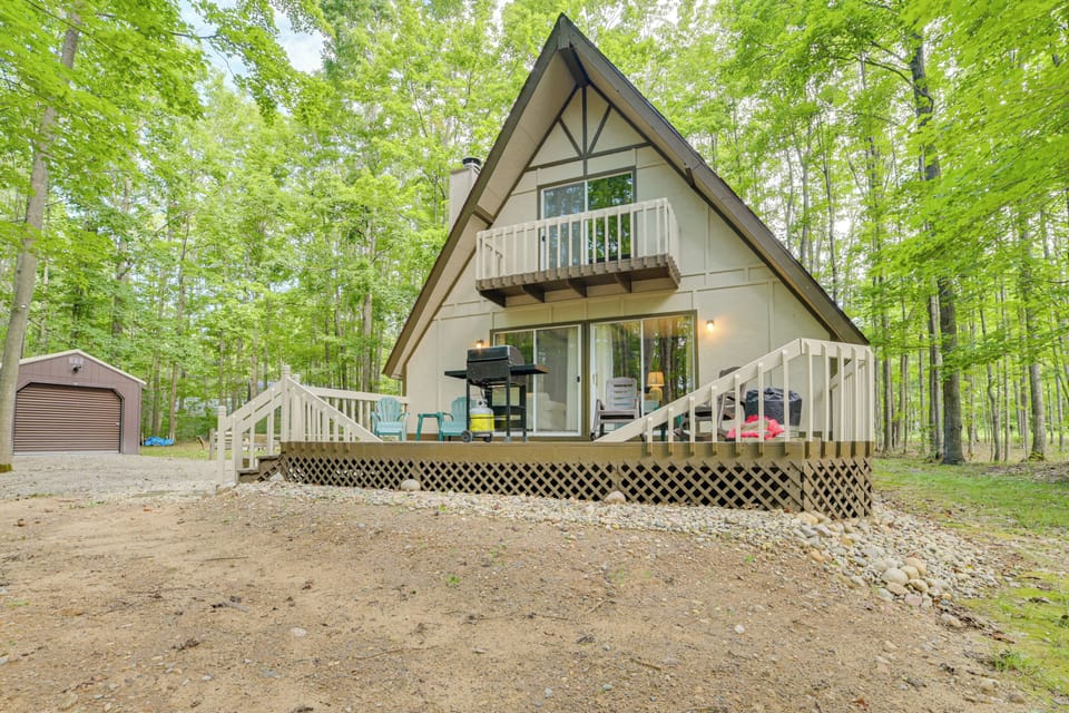 Elmira Vacation Rental | 3BR | 2BA | 1,300 Sq Ft | 3 Steps to Enter