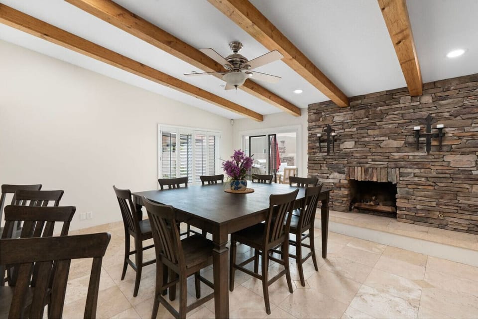 Kitchen Dinning Table