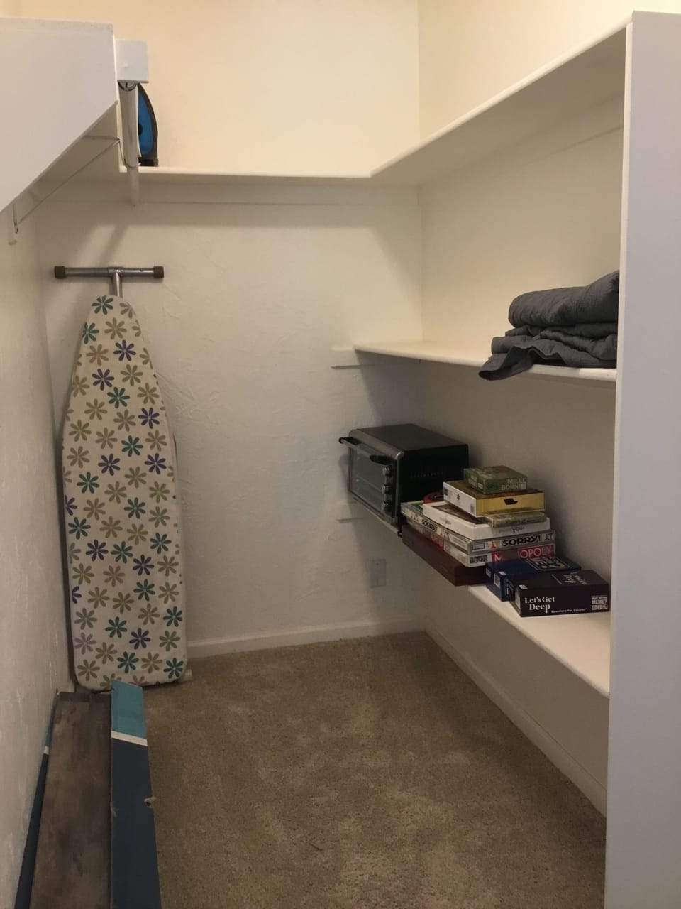 Closet on the way into bath