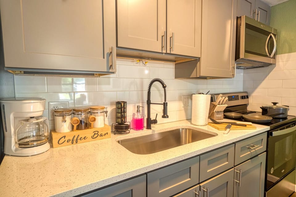 Fully stocked kitchen to cook your meals