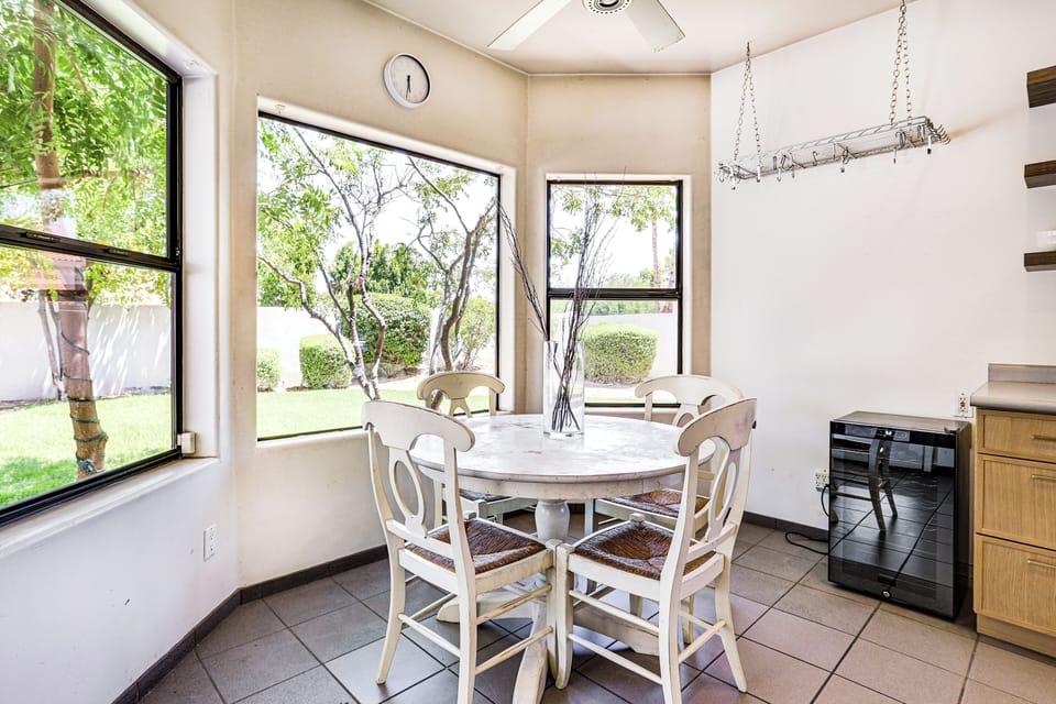 Breakfast Nook