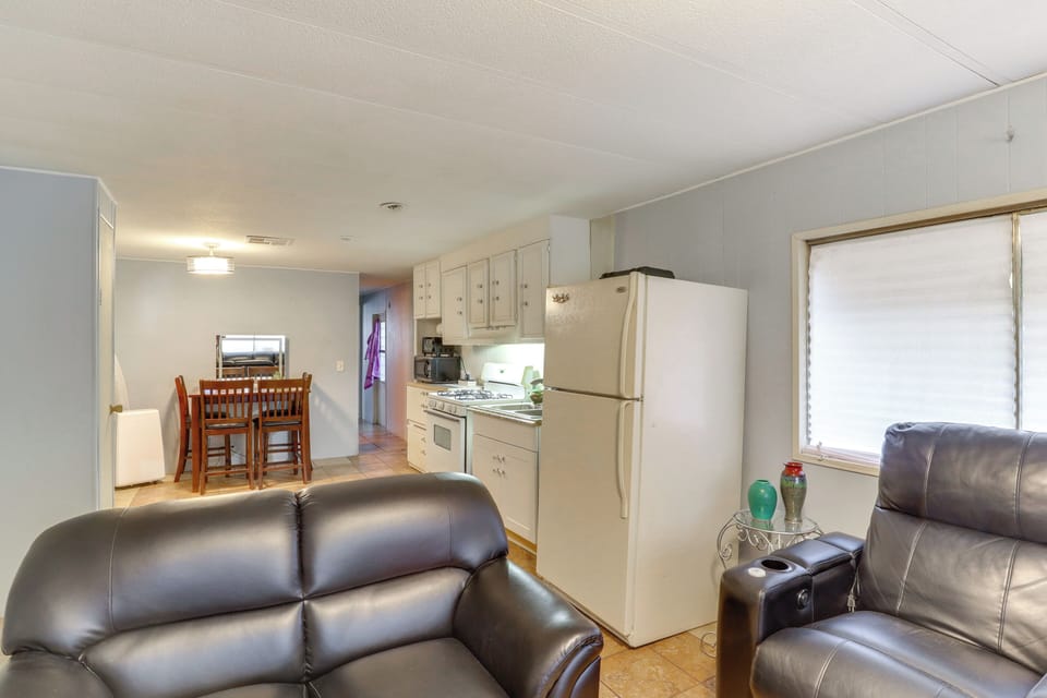 Living Space | Free WiFi | Central A/C & Heating