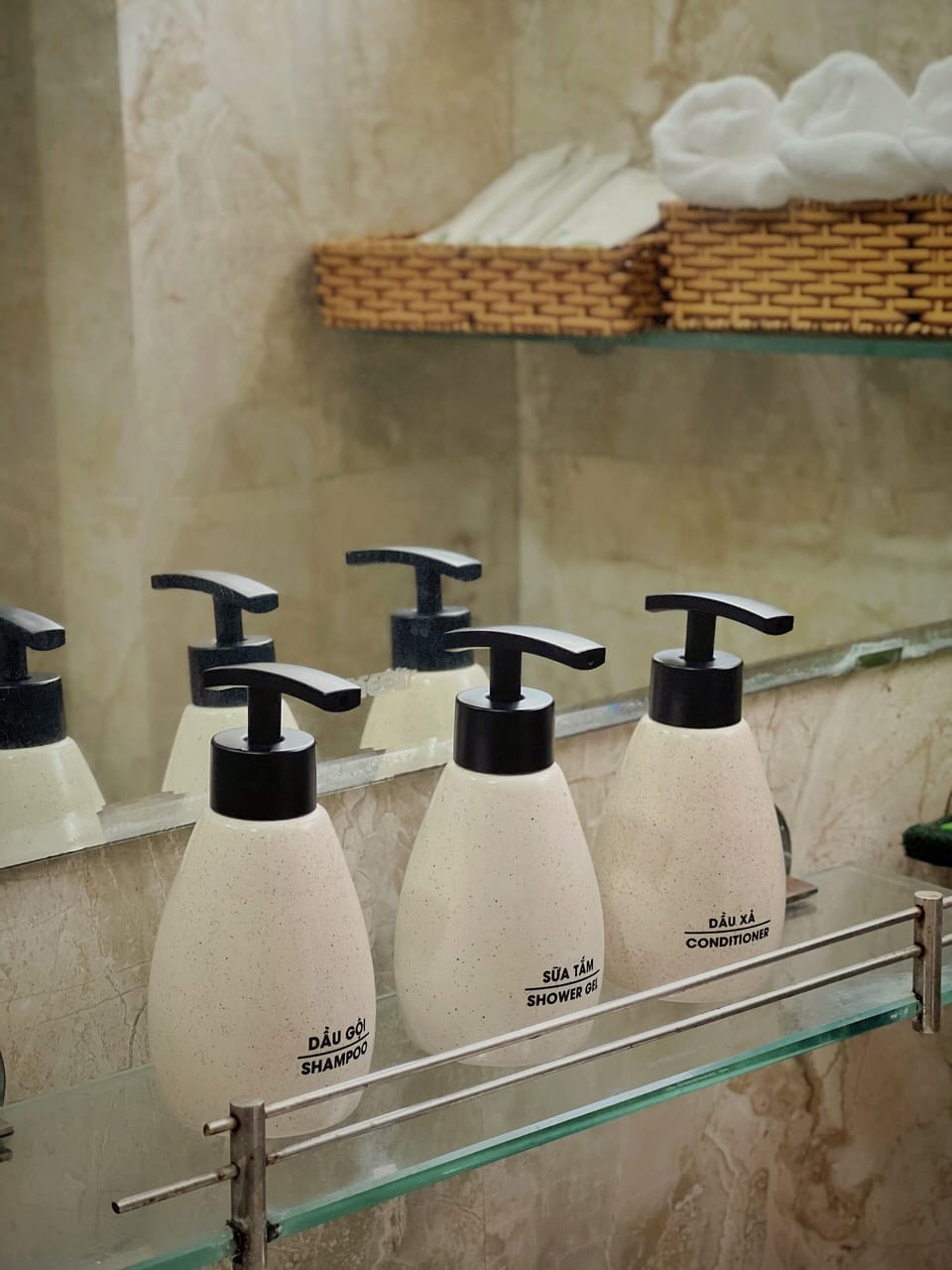 Bathroom amenities