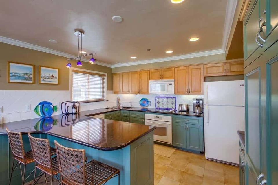 Fully equipped kitchen