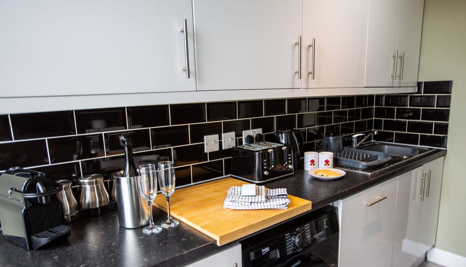 Hudson Kitchen fully equipped