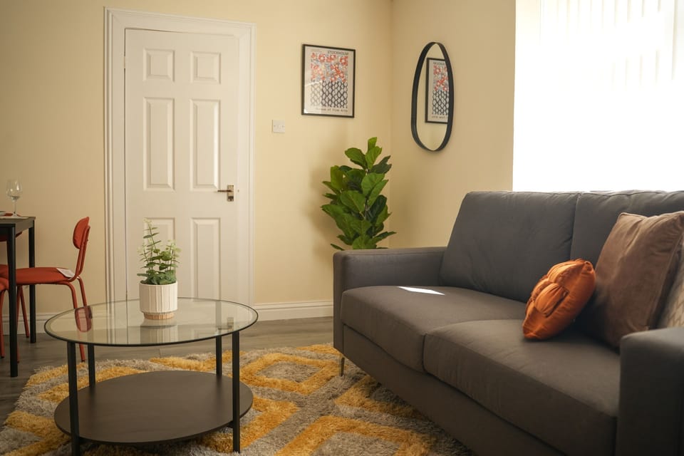 Living Room / Lounge