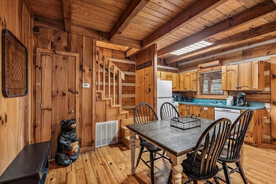 23-Dining Room