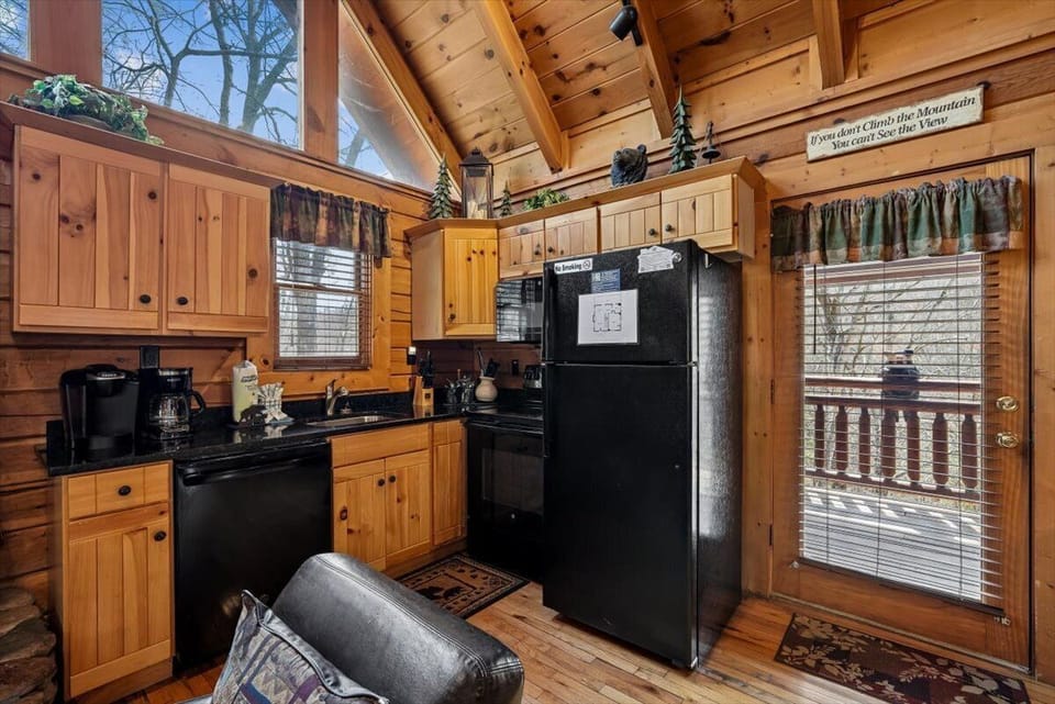 12-Kitchen