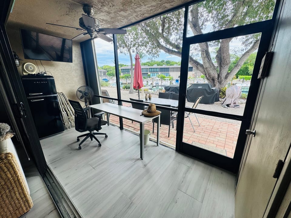 Screened Patio