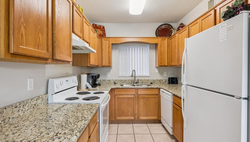 Whispering Pines Three Bedroom Walk-in level Vacation Rental Dow