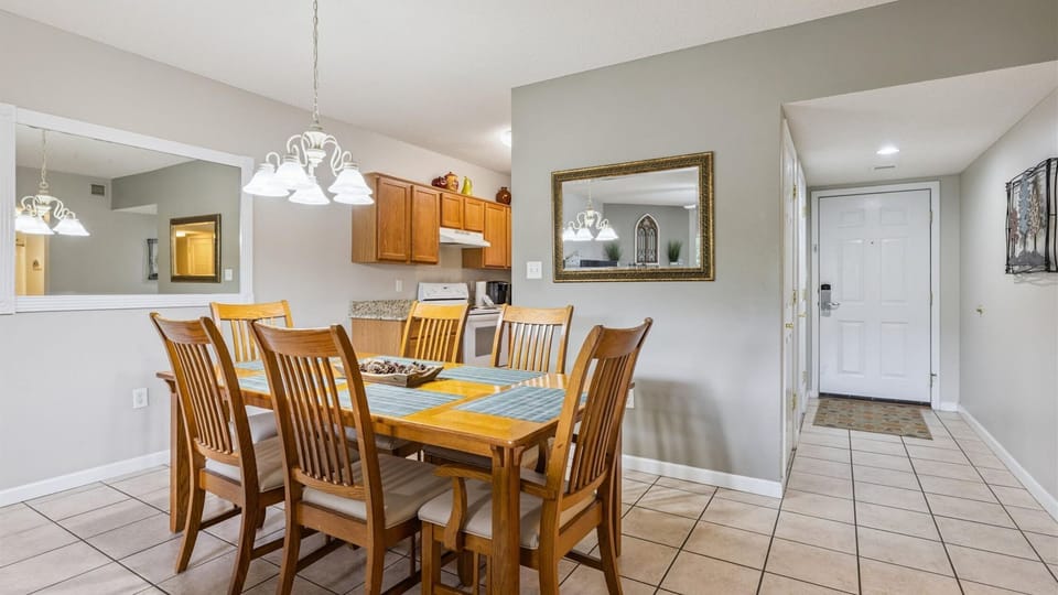 Whispering Pines Three Bedroom Walk-in level Vacation Rental Dow