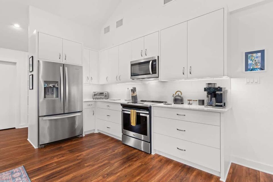Modern White Kitchen