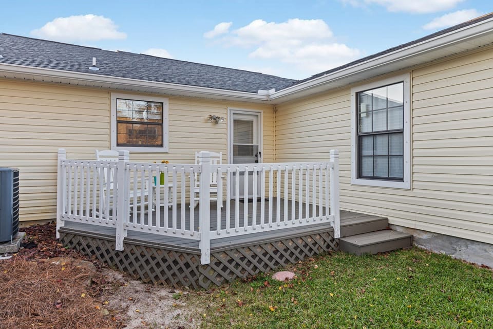 Relaxing Back Deck with Fenced Yard