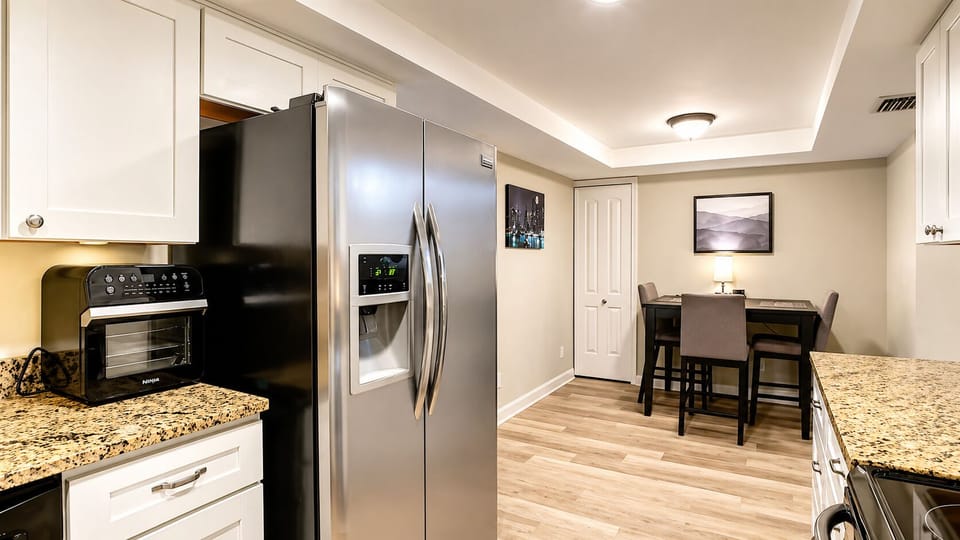 Entrance - Open floor plan entry with view to dining and living areas