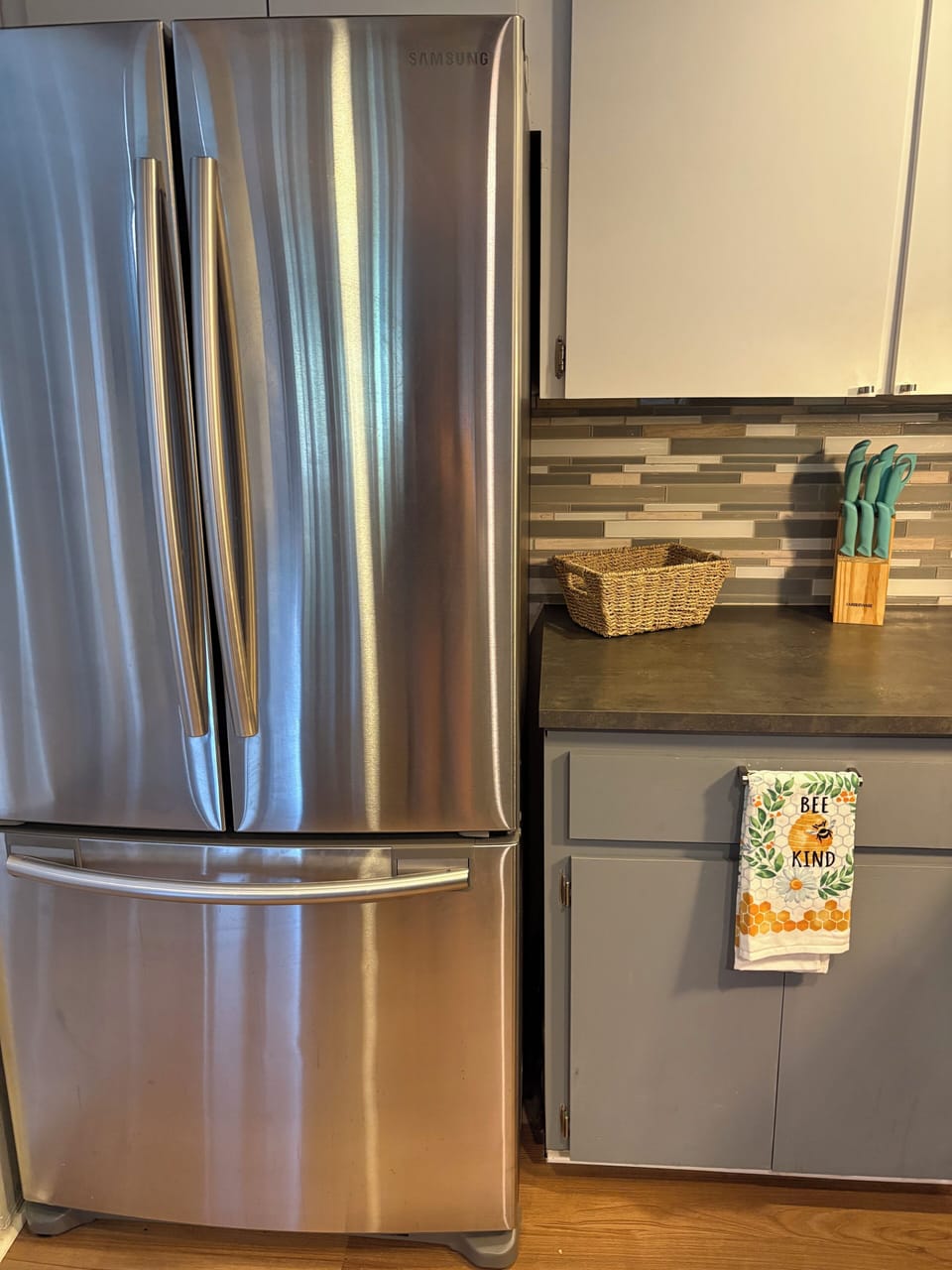 Full fridge with Ice maker 