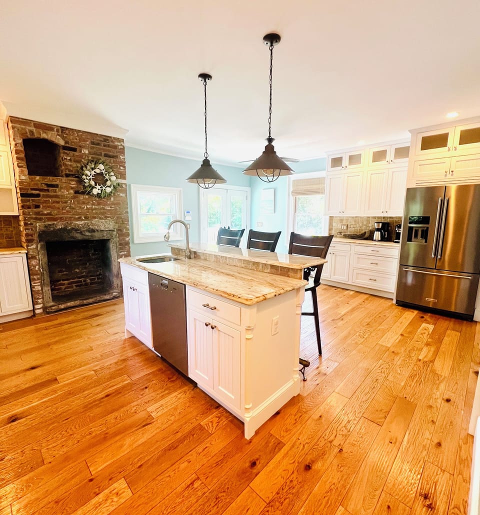 Kitchen island makes entertaining interactive.
