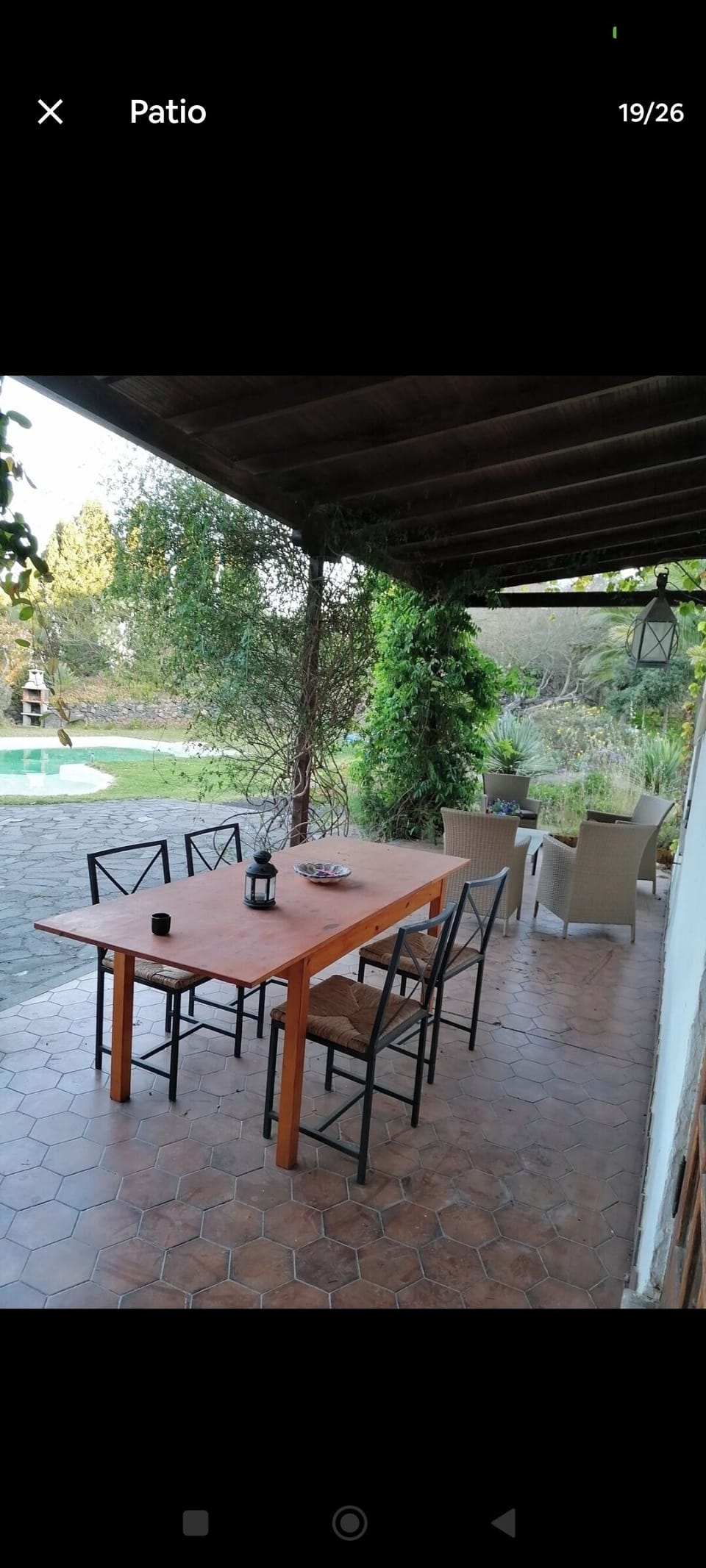 Outdoor dining