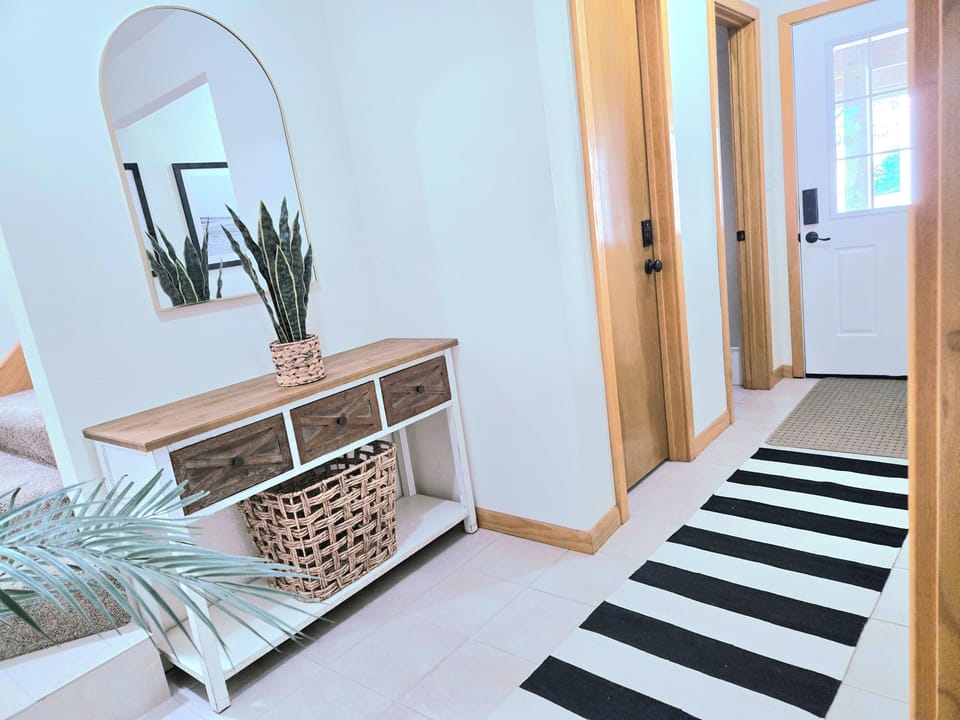 Ground-Level Entryway