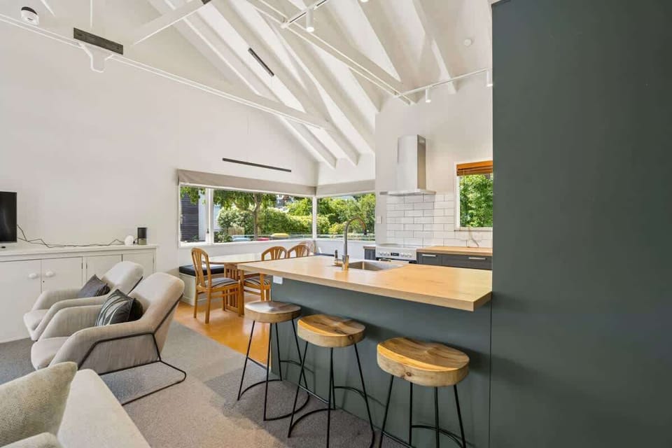 Sunny kitchen and dining 