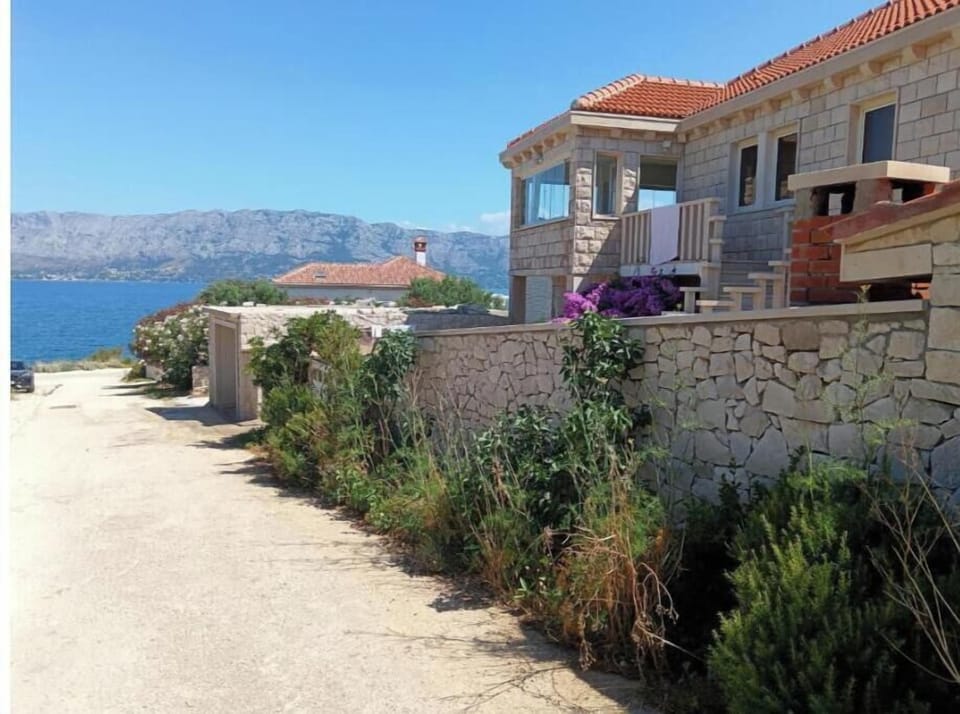 Villa uz more, parking