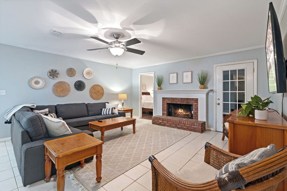 Living room- sectional and two additional seats.