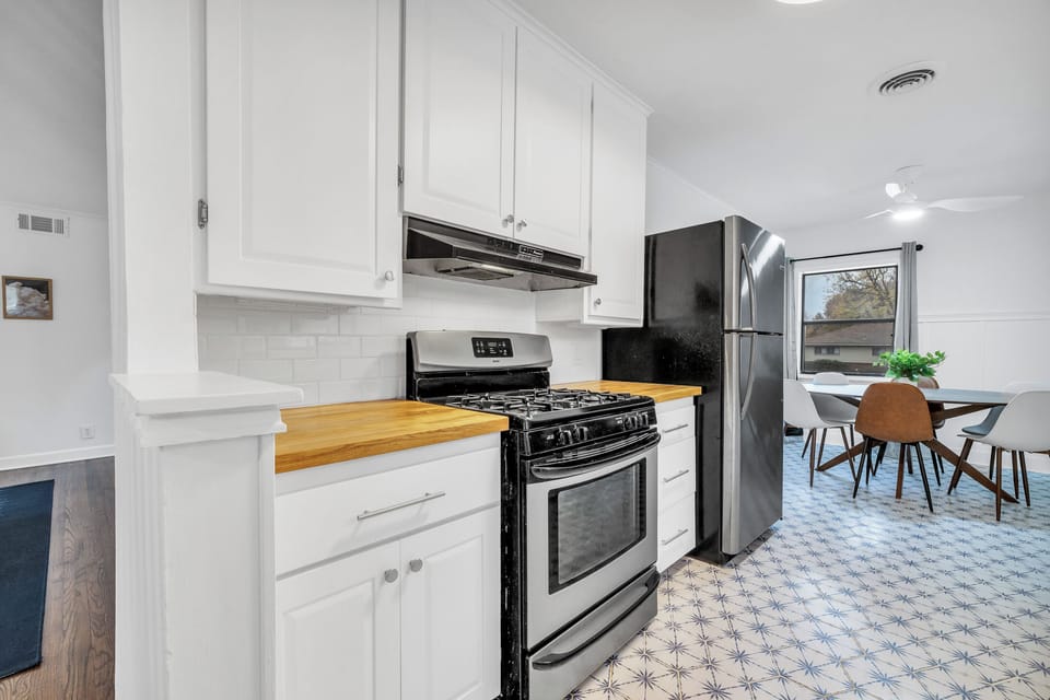 Fully equipped kitchen—cook like you never left home