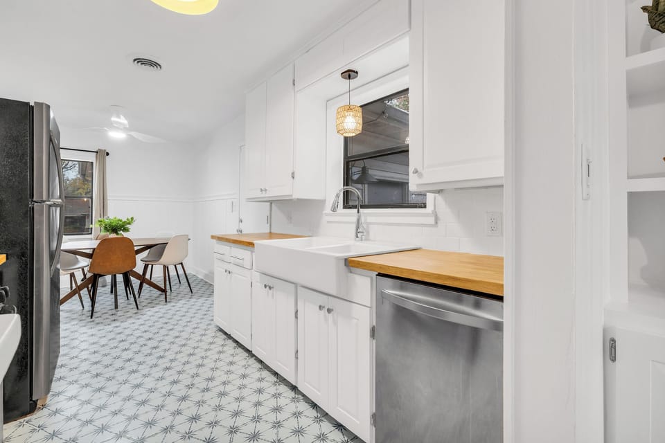 Fully equipped kitchen—cook like you never left home