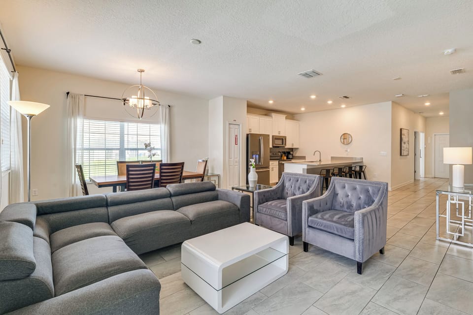 Interior | Open Floor Plan | Free WiFi