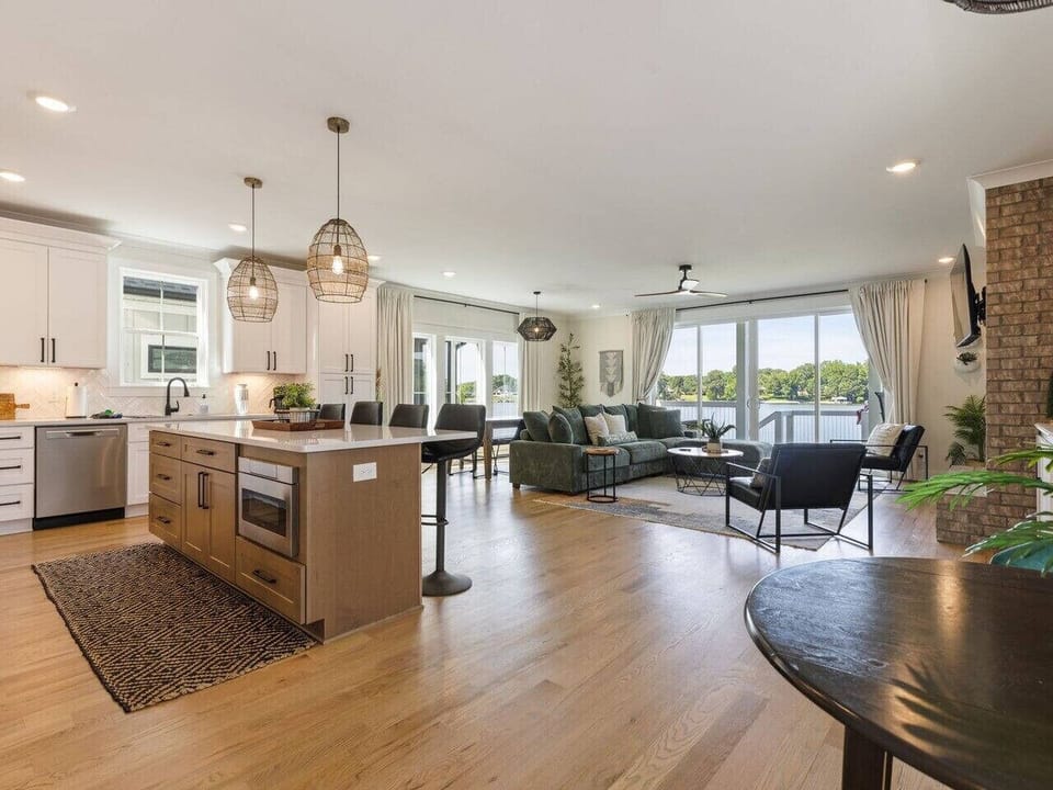Be together with the open kitchen & living area