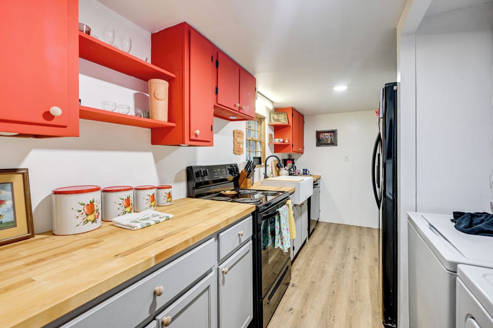 Kitchen | Drip Coffee Maker | Dishwasher | Cooking Basics