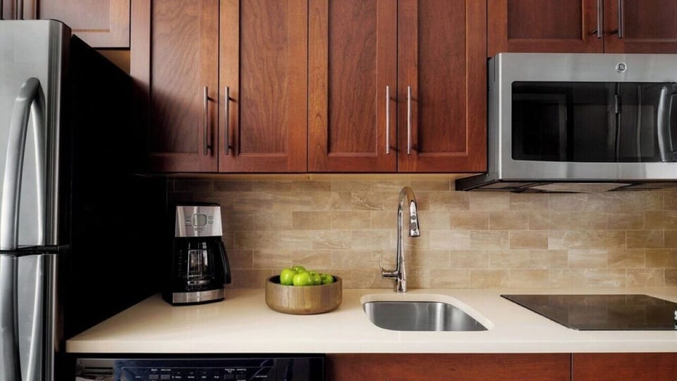 Guest Kitchen 