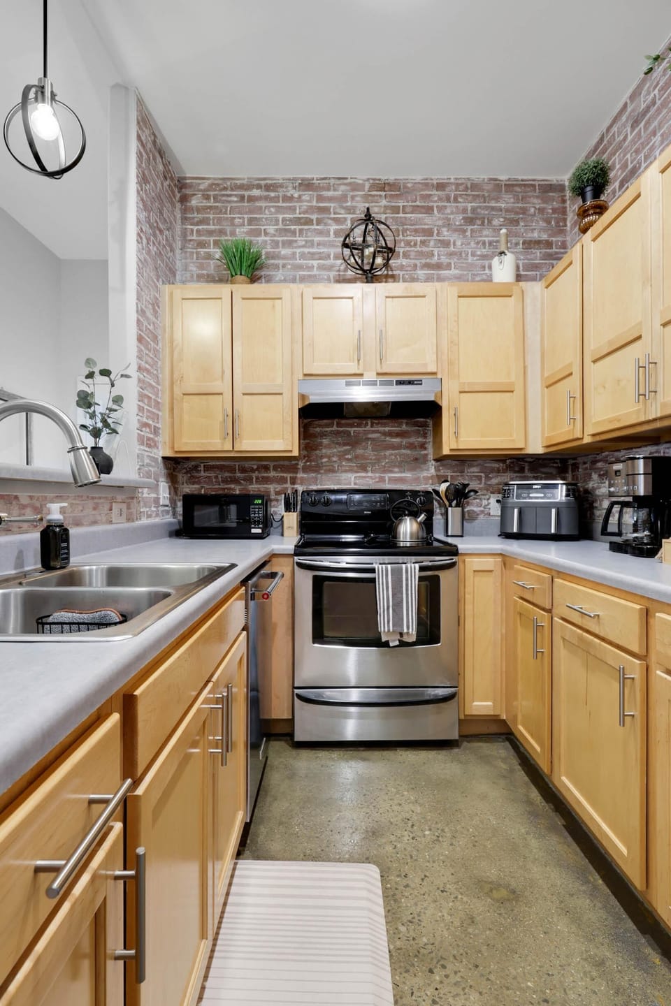 Fully stocked kitchen