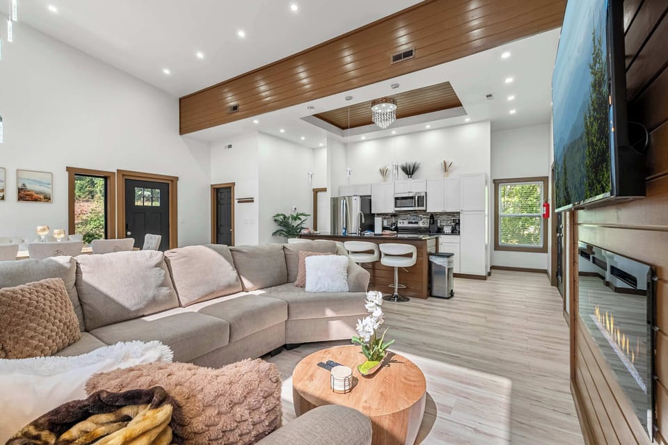 Large and Modern Living Room Yet Very Cozy!