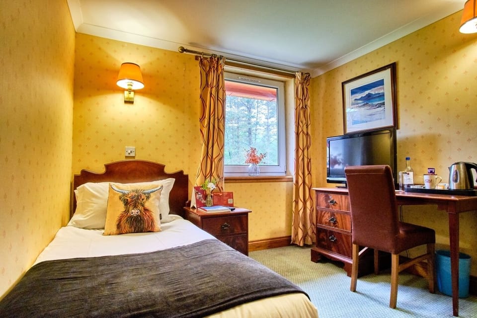 Bedroom. Interior and views may vary based on location and availability.