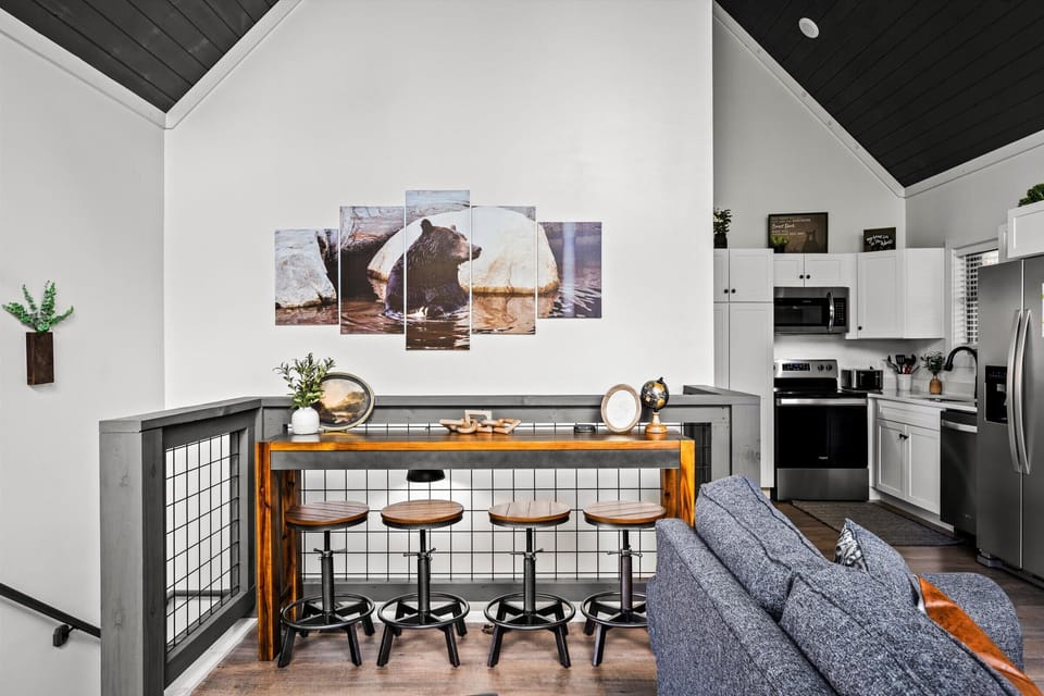 Modern amenities meet mountain charm in this beautifully designed space.