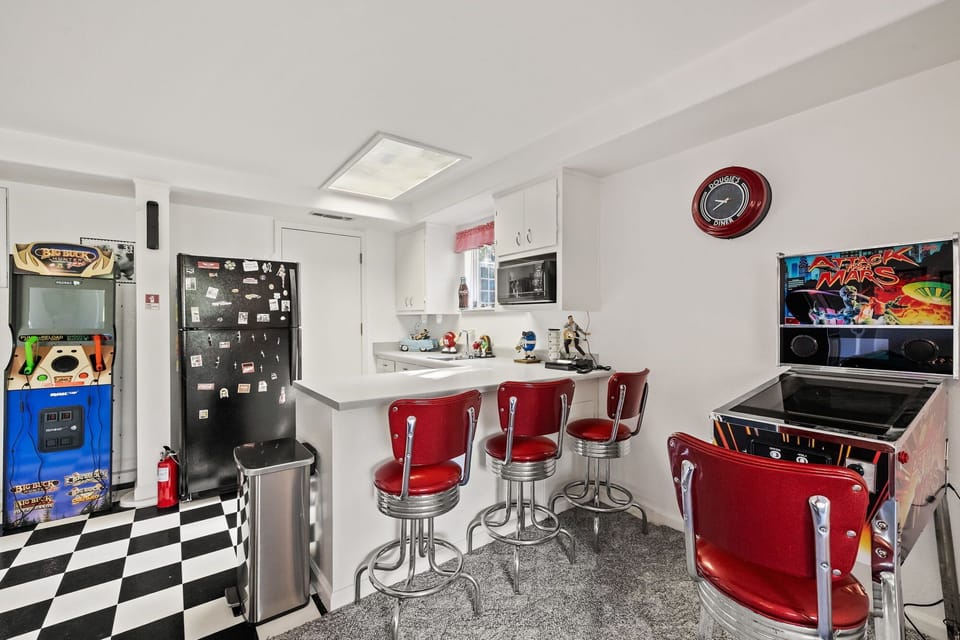 Kitchenette - Downstairs Diner Room