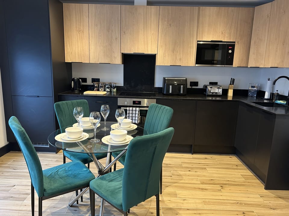 Kitchen Diner 