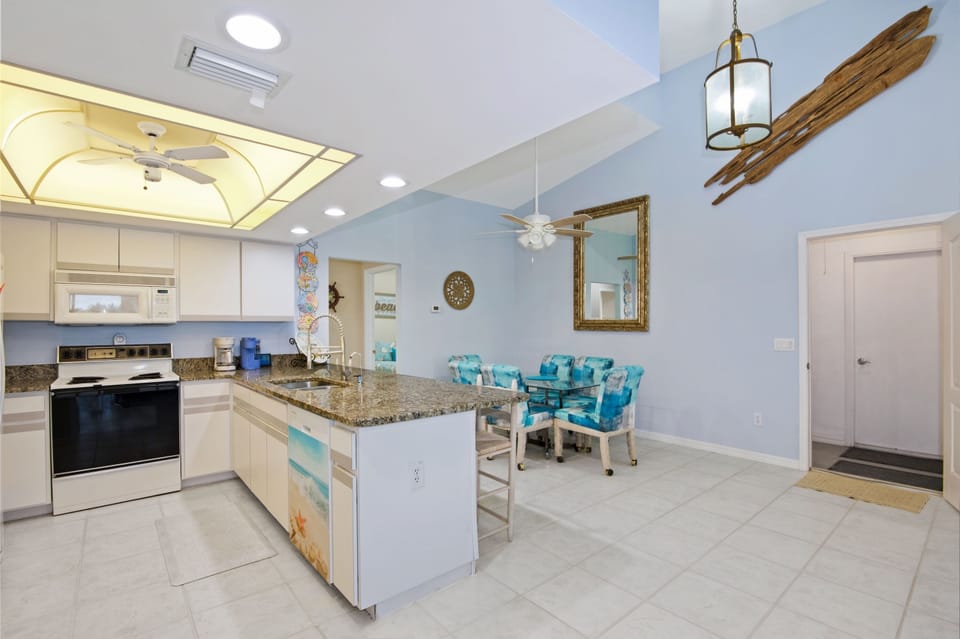Kitchen Island with seating for meals