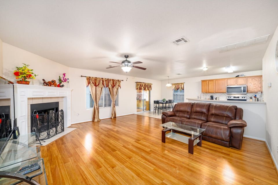 Spacious Living Room Connected to Dining and Kitchen – Perfect for Families