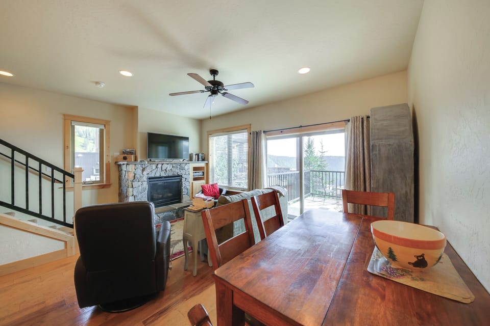 Dining Area | 1st Floor