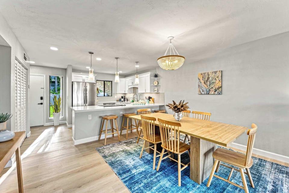 Open-Concept Living & Dining – Functionality is key