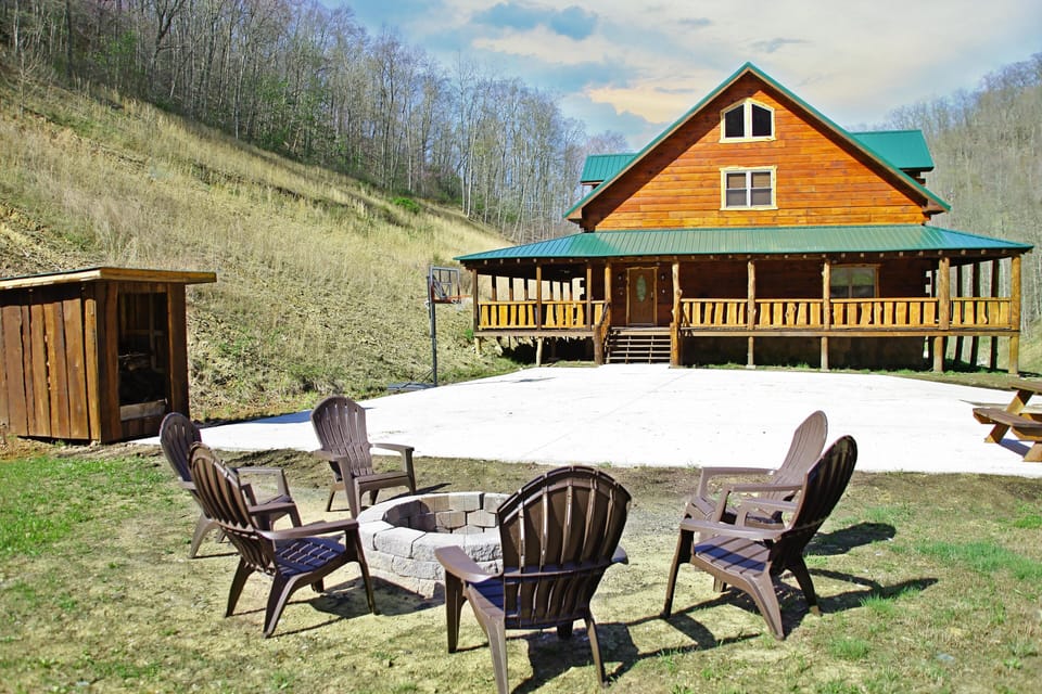 Side View &amp; Fire Pit