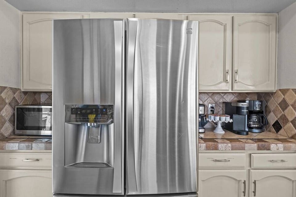 Unleash your culinary creativity in our fully-equipped kitchen.