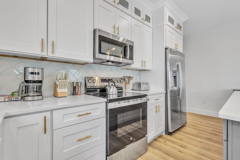 Keurig & Drip coffee makers for your morning brew!
