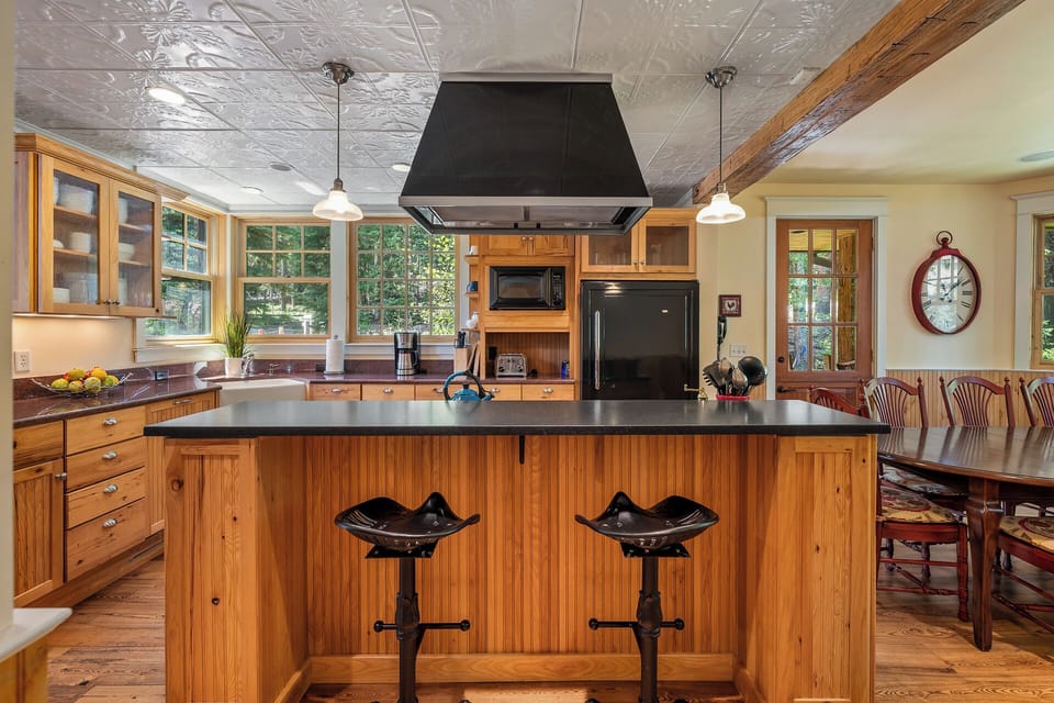 Seating for two at the breakfast bar